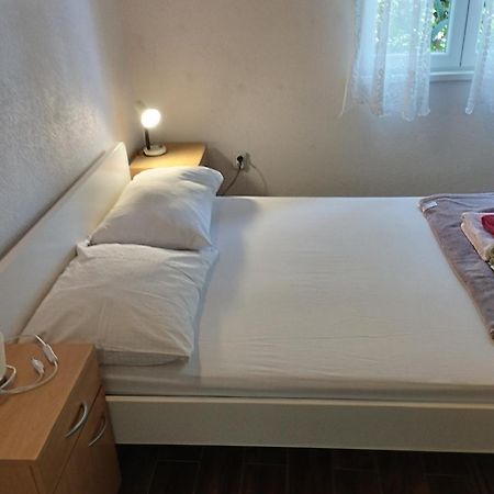 Villa Amarela Seget Vranjica Kültér fotó