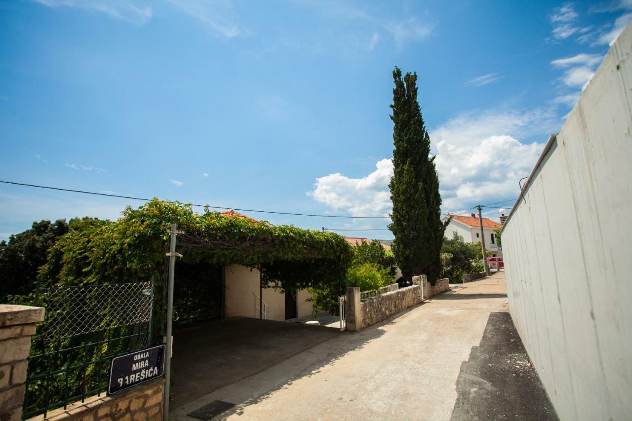 Villa Amarela Seget Vranjica Kültér fotó